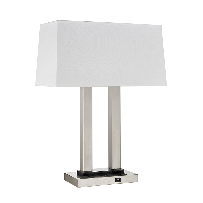 Lámpara de mesa doble de mesita denoche en la habitación