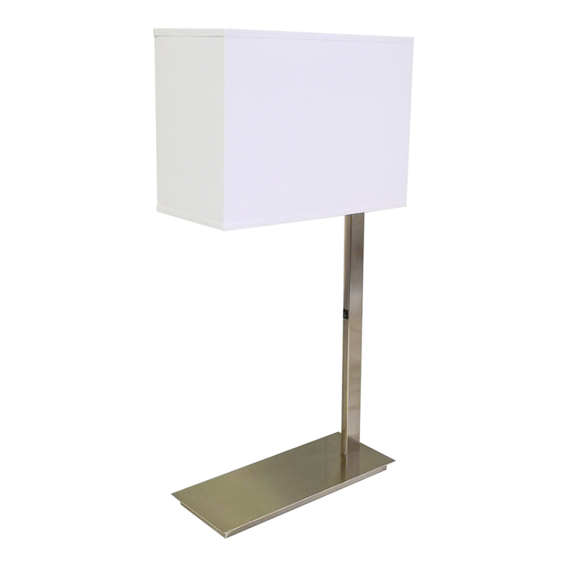 Lámpara de escritorio de estilo simple deníquel cepillado con un interruptor rocker en/off en la habitación